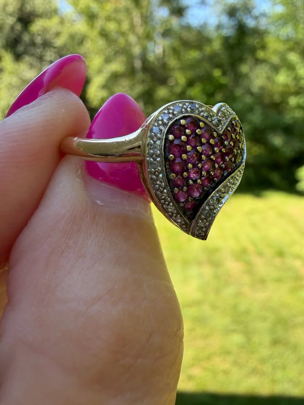 10K Gold Natural Thai Ruby & Diamond Heart Ring